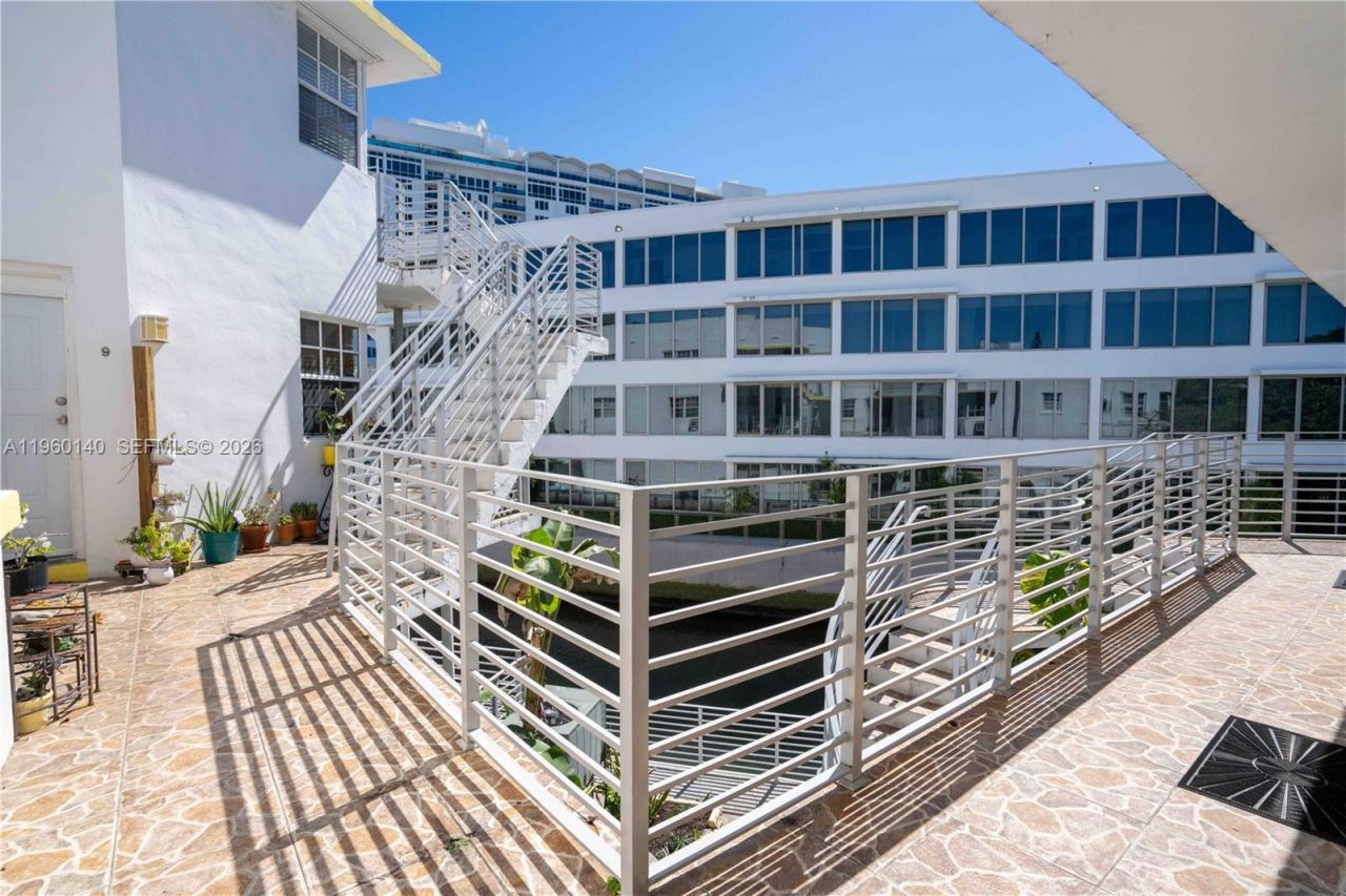 2383 Flamingo Dr, Unit 5, Miami Beach, FL 33140 Photo