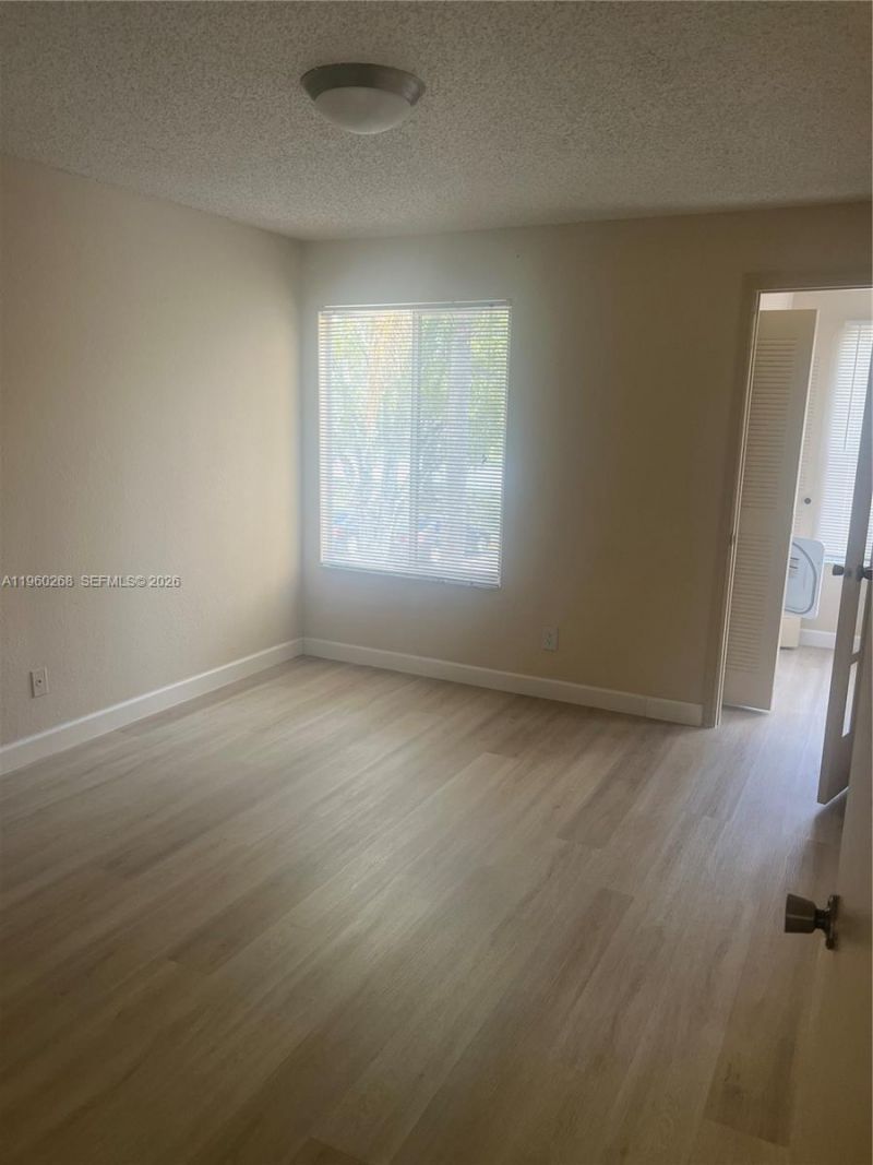 565 Vista Isles Dr, Unit 2024, Sunrise, FL 33325 Photo