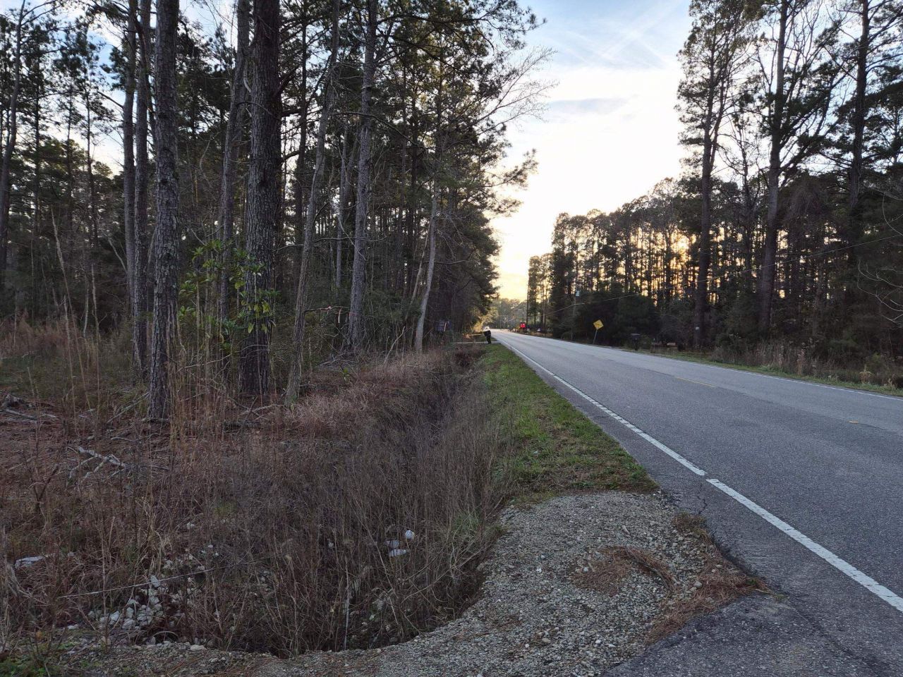 1588 Highway 57 N  Photo 4