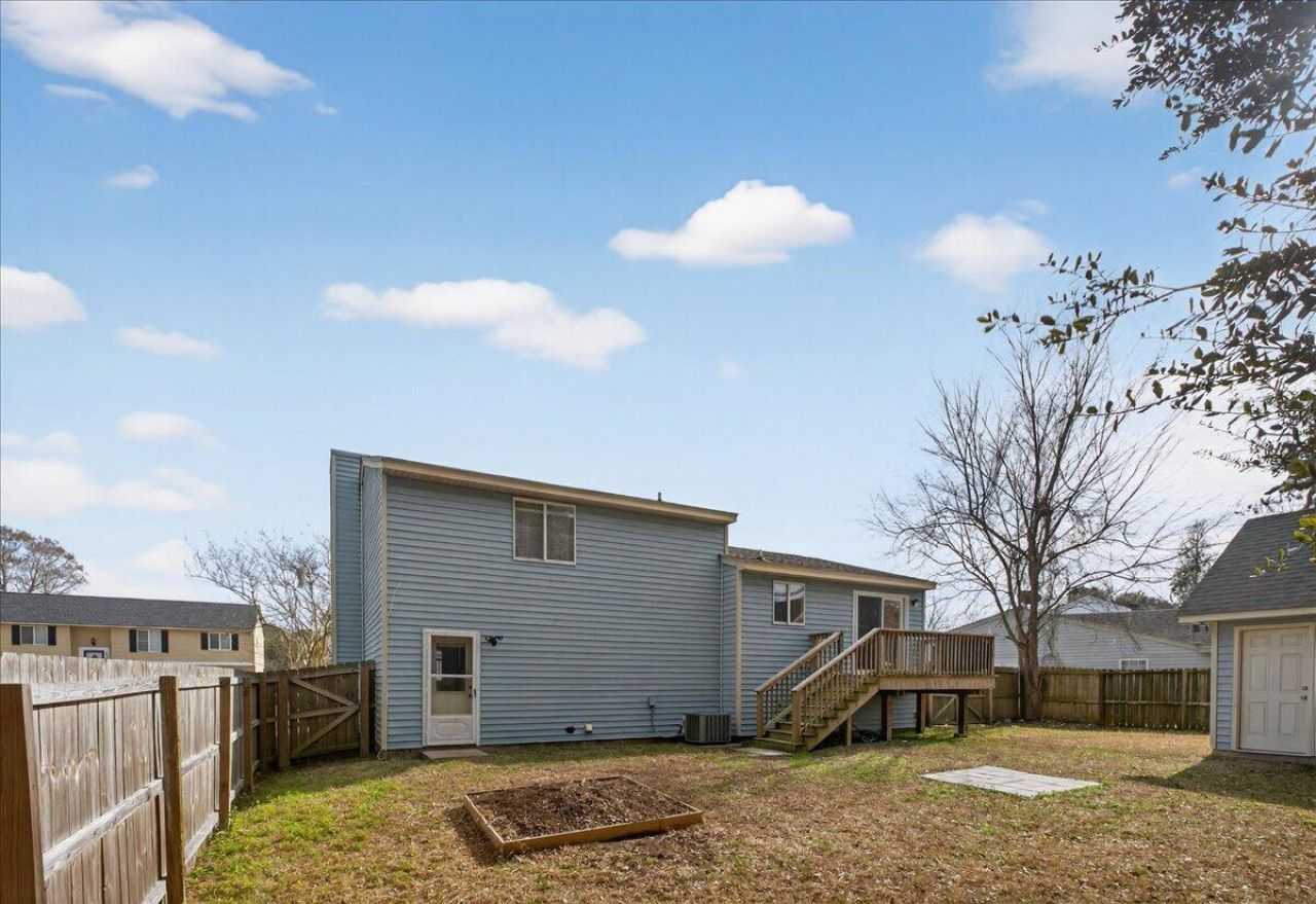 4950 Amberwood Lane Photo 28