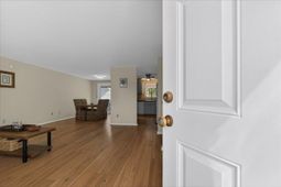 4950 Amberwood Lane photo 4