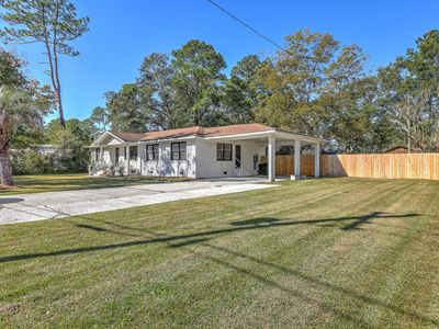 702 N Palmetto Street, Summerville, SC 29483