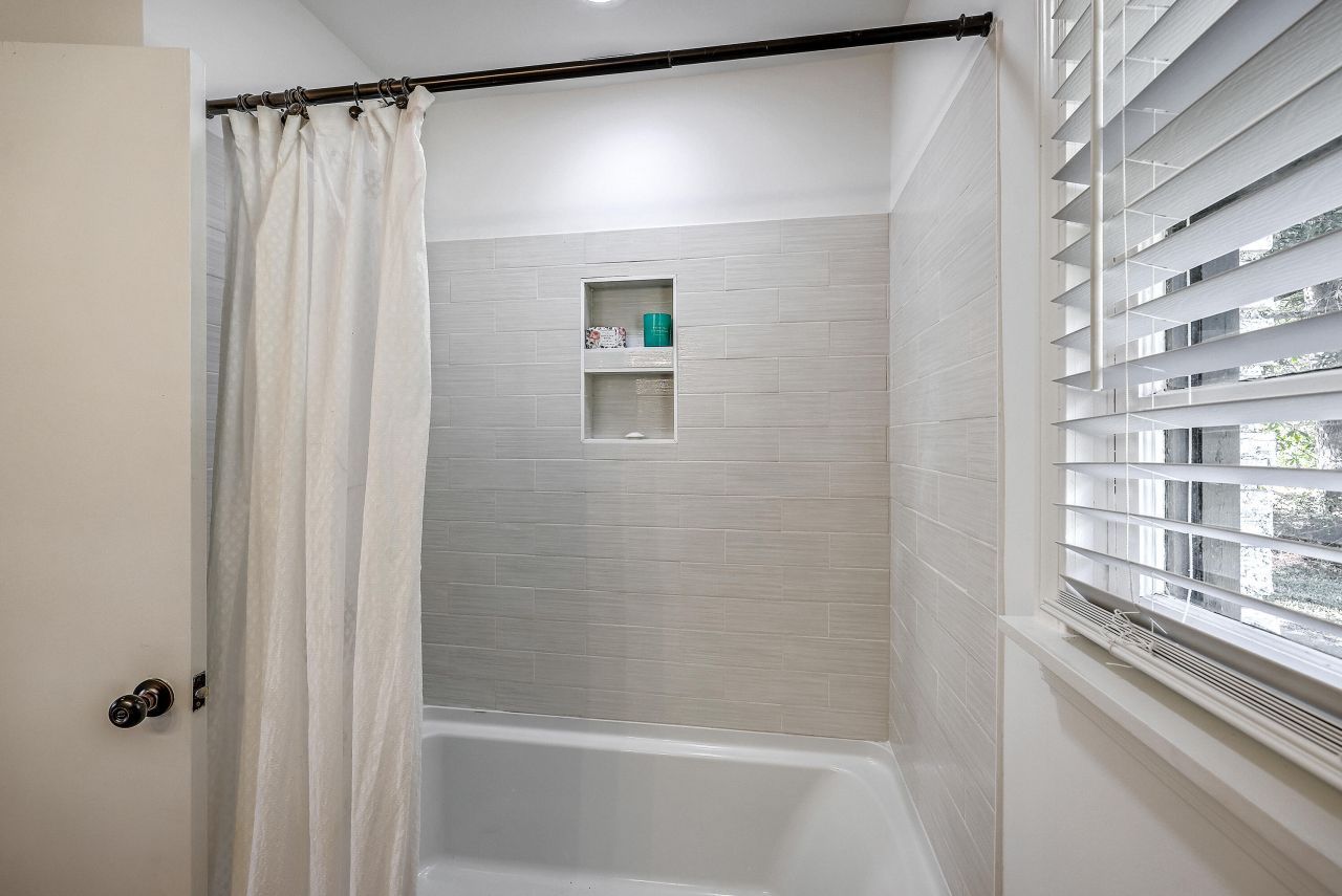 702 N Palmetto Street Photo 18