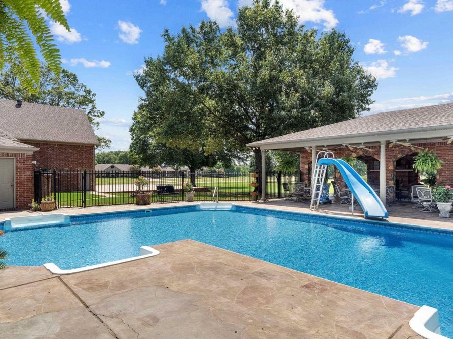 Property Image 42