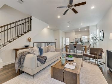 3200 Ross Avenue, Unit 28, Dallas, TX 75204