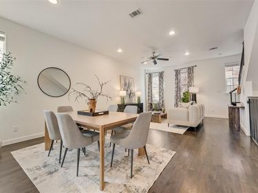 3200 Ross Avenue, Unit 28, Dallas, TX 75204