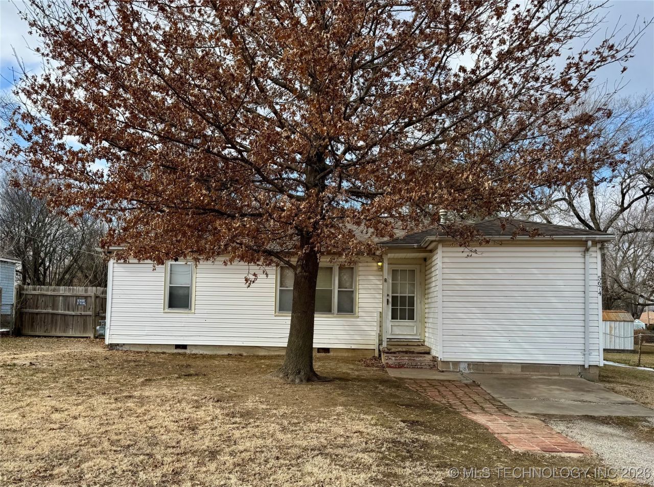 5674 Lewis Avenue, Tulsa, OK 74130 Main Photo