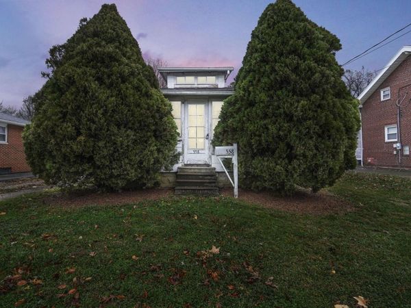558 Maplewood Avenue, Columbus, OH 43213