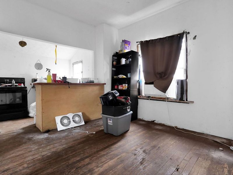 558 Maplewood Avenue, Columbus, OH 43213 Photo 10