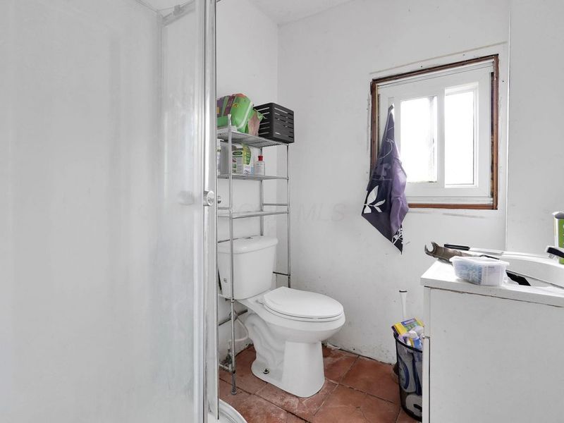 558 Maplewood Avenue, Columbus, OH 43213 Photo 19