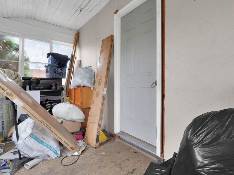 558 Maplewood Avenue, Columbus, OH 43213 Photo 24