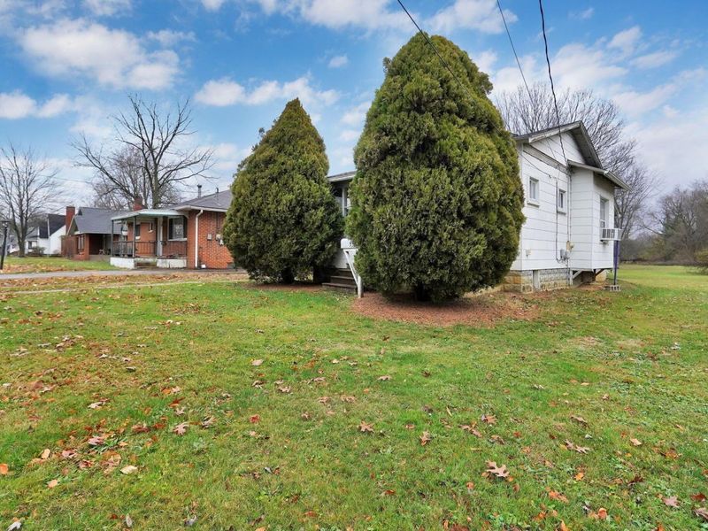 558 Maplewood Avenue, Columbus, OH 43213 Photo 4