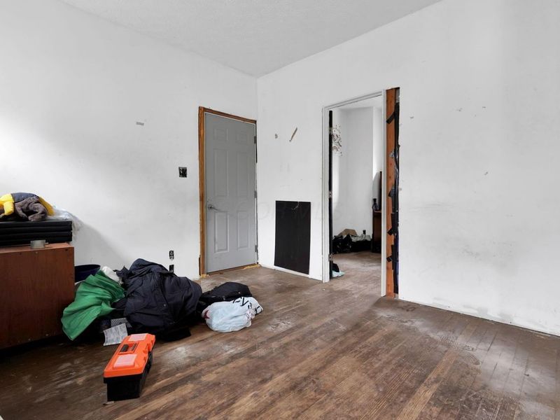 558 Maplewood Avenue, Columbus, OH 43213 Photo 7