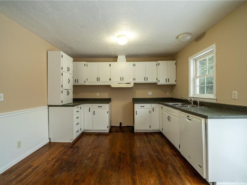 8030 Thomas Road, Middletown, OH 45042 Photo 11