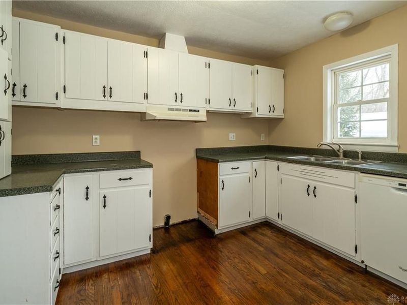 8030 Thomas Road, Middletown, OH 45042 Photo 4