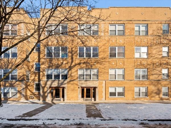 3806 W Belle Plaine Avenue, Unit G, Chicago, IL 60618