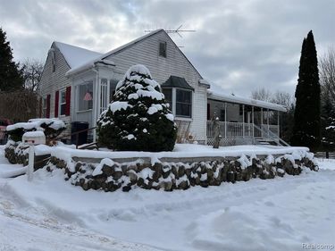 4384 Newark Road, Attica Twp, MI 48412