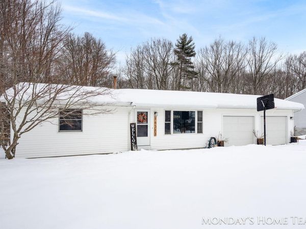 16313 Taft Road, Spring Lake, MI 49456