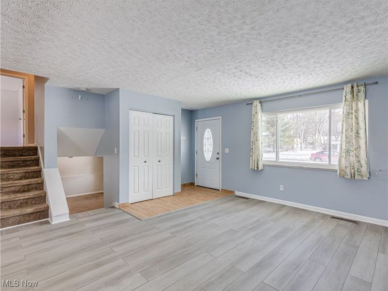 3795 N Sunnyfield Drive, Copley, OH 44321 Photo 2