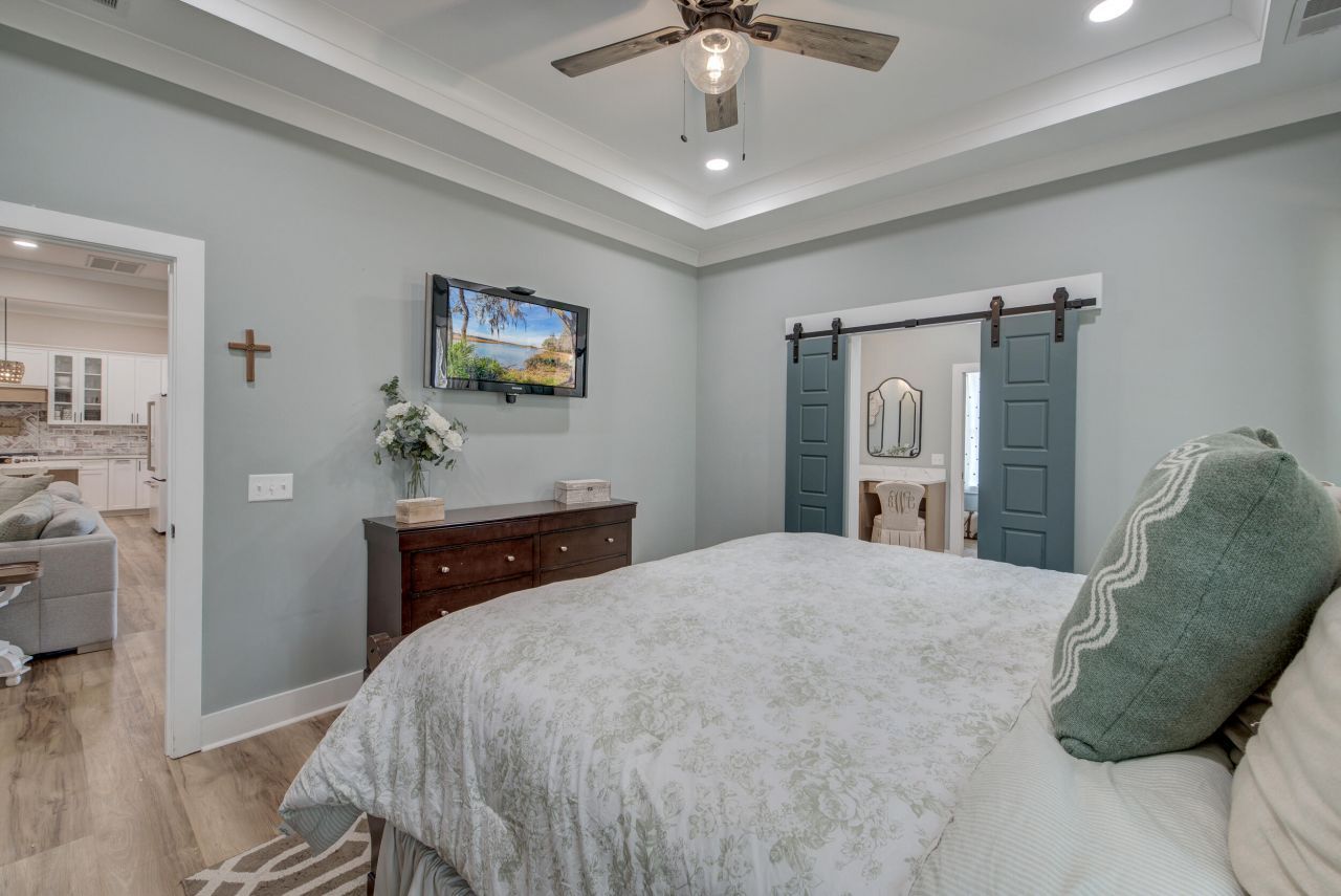 4858 Marshwood Drive Photo 24