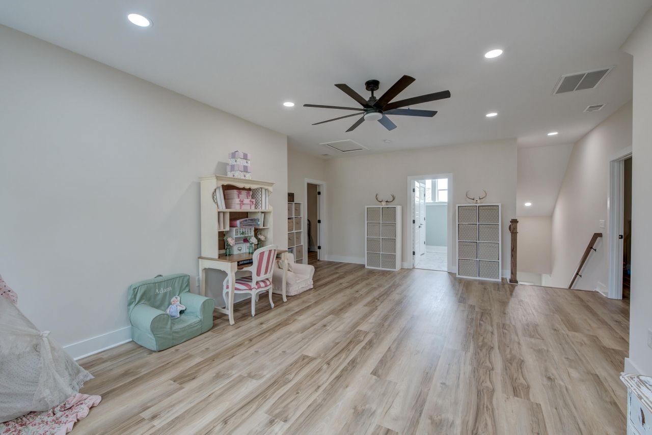 4858 Marshwood Drive Photo 33