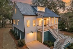 4858 Marshwood Drive photo 4