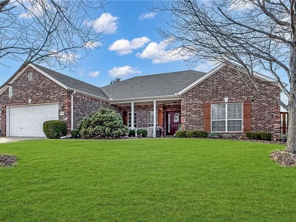 1661 Cannondale Drive, Fayetteville, AR 72704