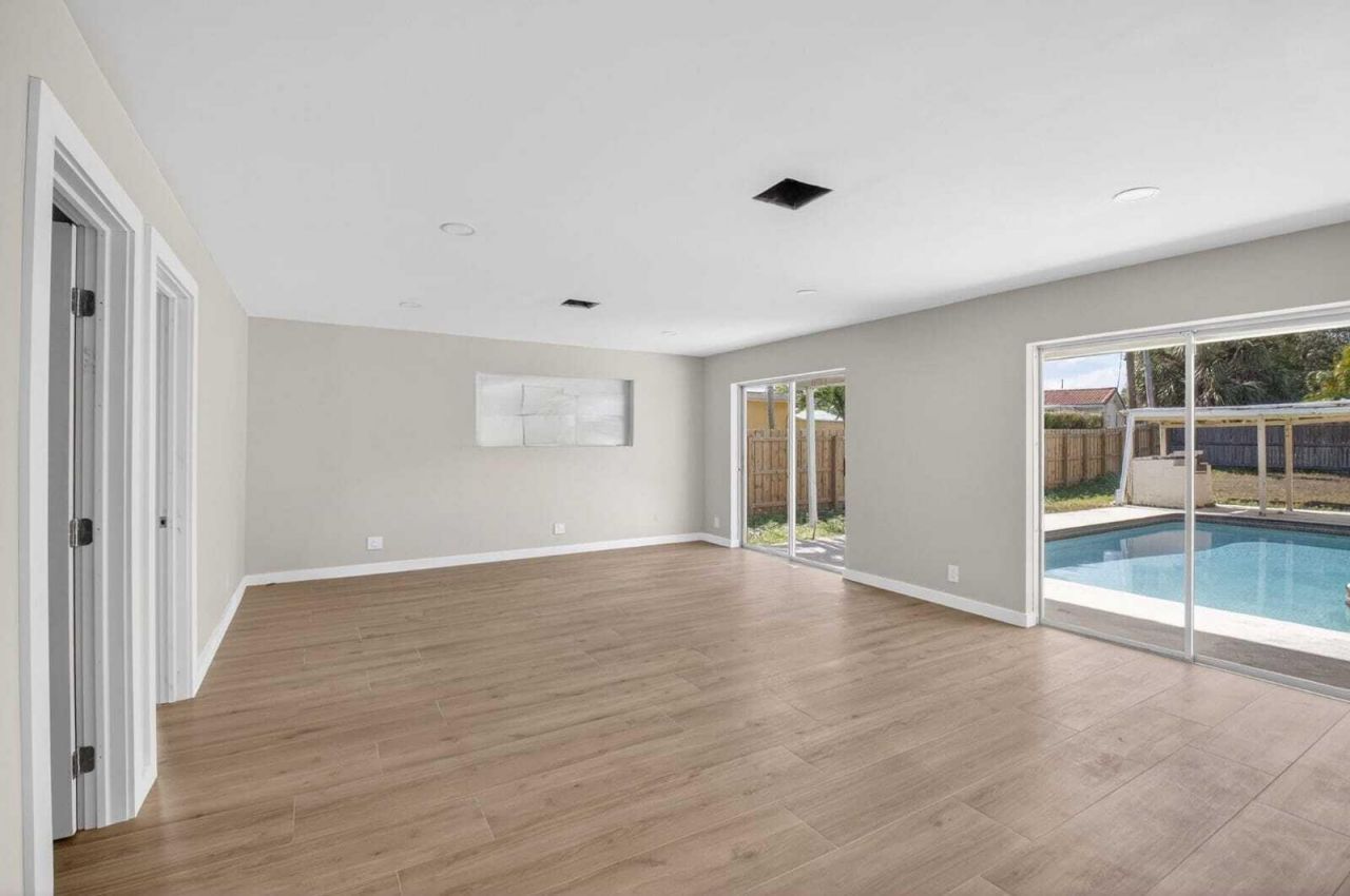 4347 NW 2nd Court, Boca Raton, FL 33431 Photo