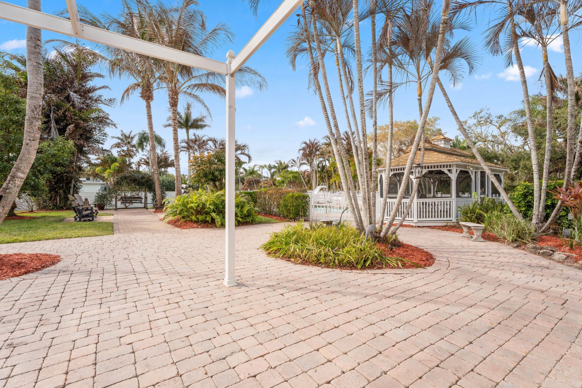 2515 N Indian River Drive, Fort Pierce, FL 34946 Photo