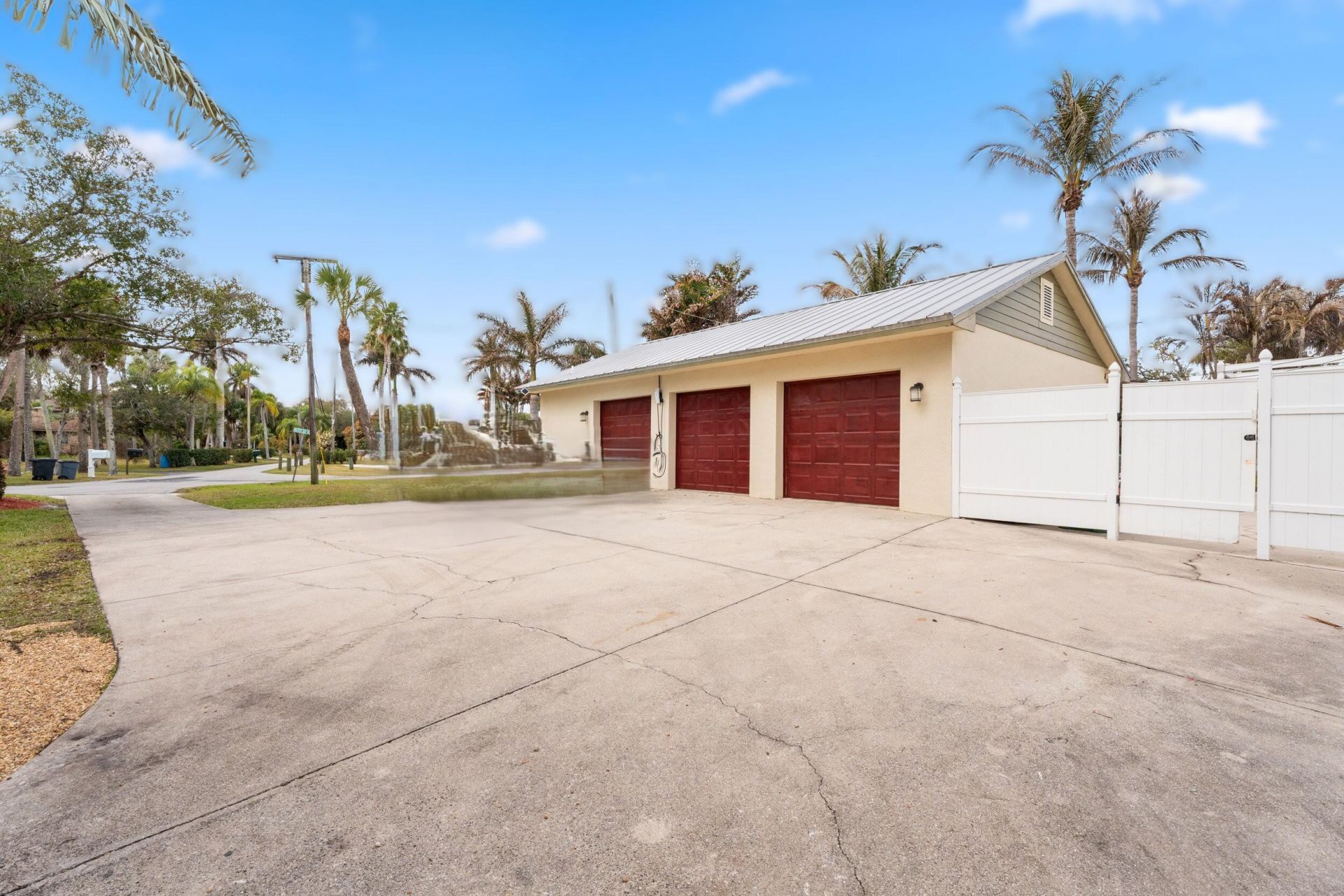 2515 N Indian River Drive, Fort Pierce, FL 34946 Photo