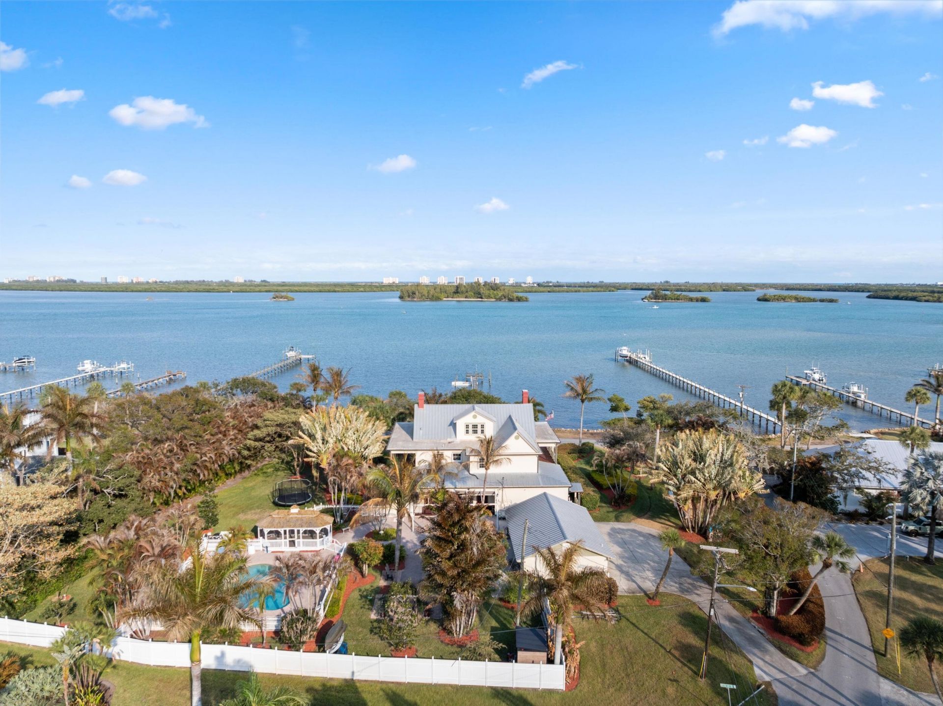 2515 N Indian River Drive, Fort Pierce, FL 34946 Photo