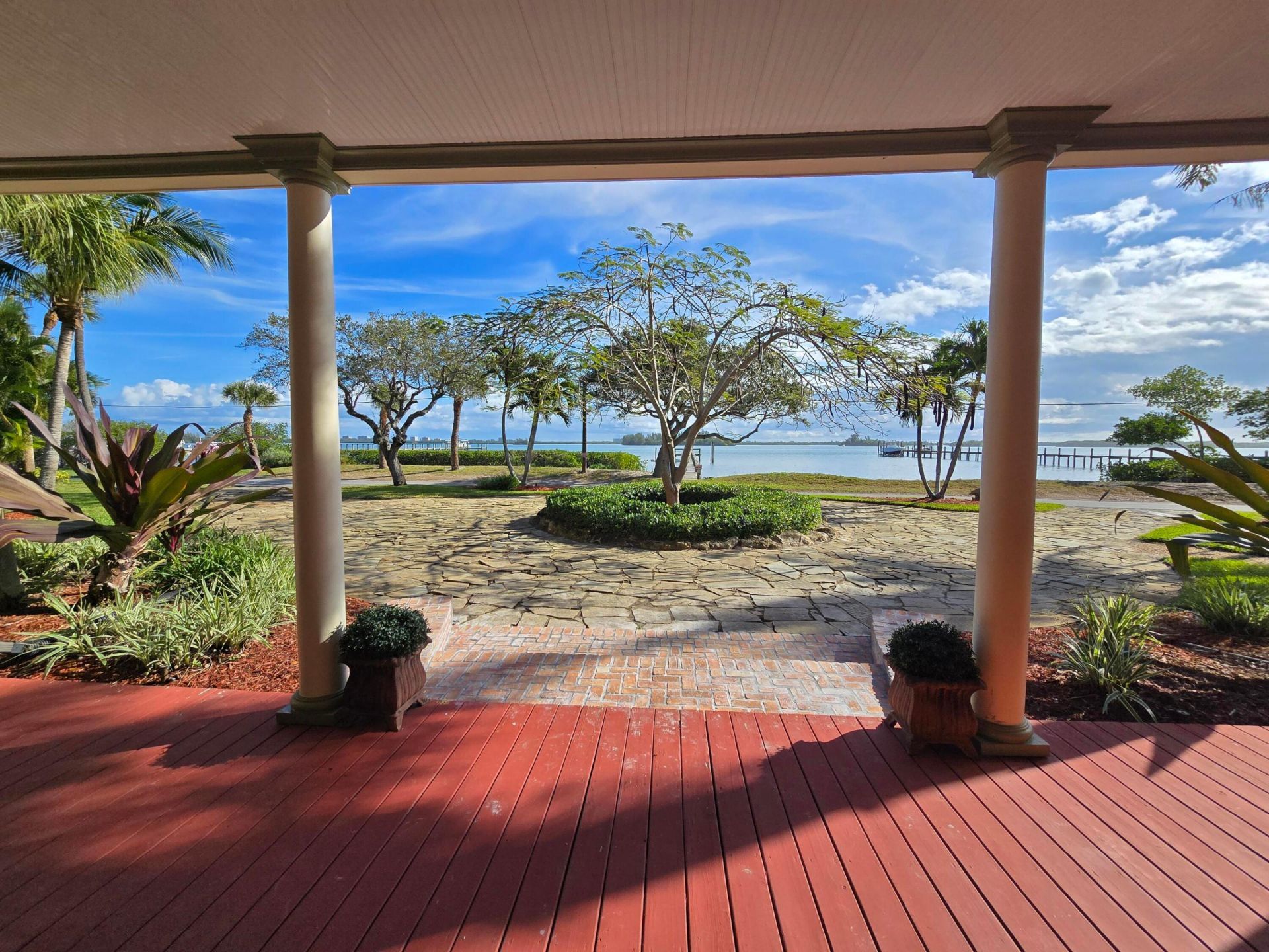 2515 N Indian River Drive, Fort Pierce, FL 34946 Photo