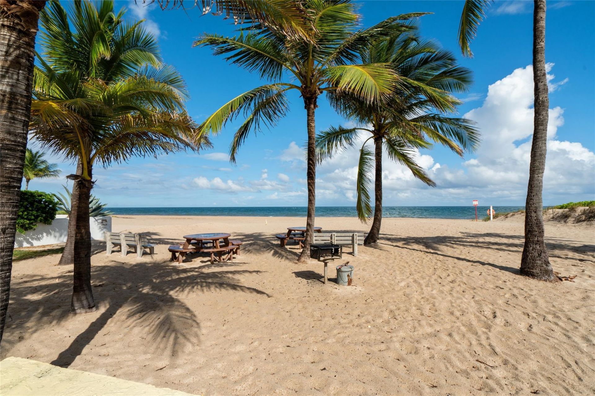 2 Sunset Lane, Lauderdale by the Sea, FL 33062 Photo