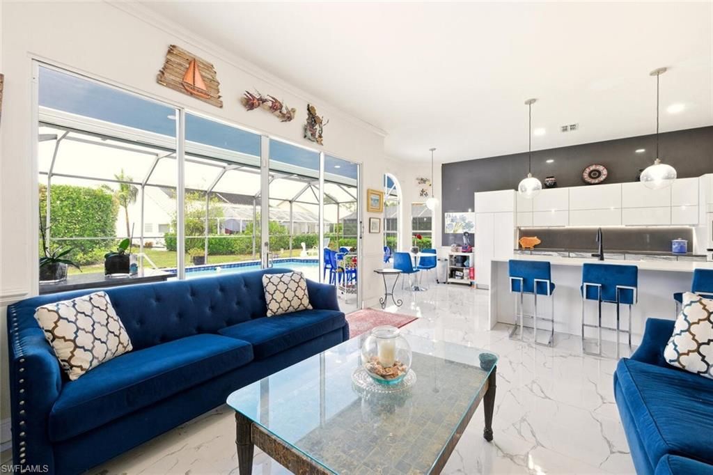 209 Countryside Dr, Naples, FL 34104 Photo