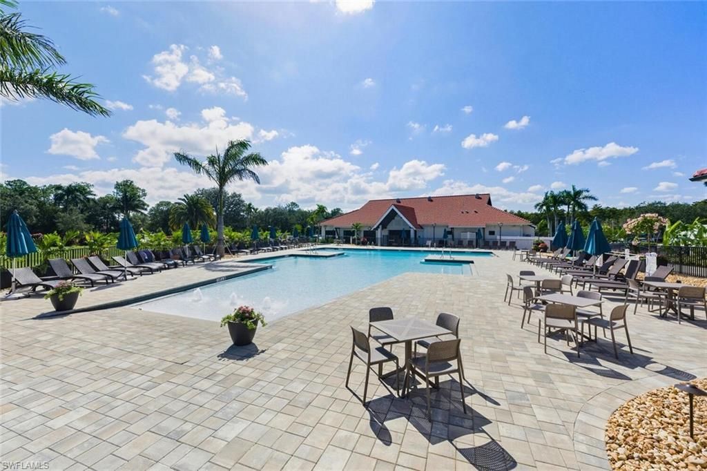 209 Countryside Dr, Naples, FL 34104 Photo