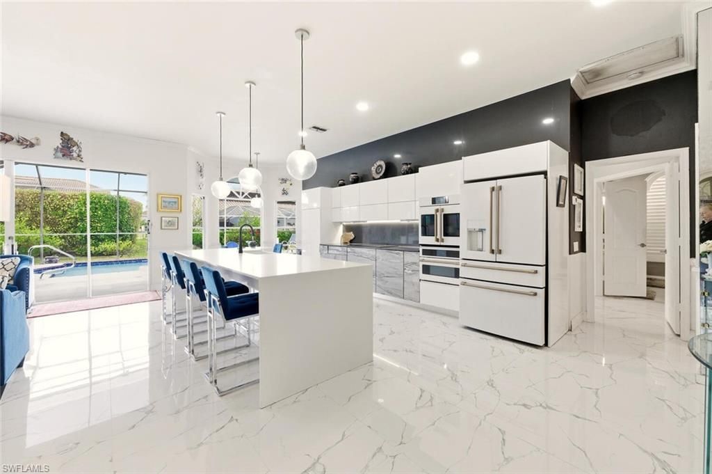 209 Countryside Dr, Naples, FL 34104 Photo