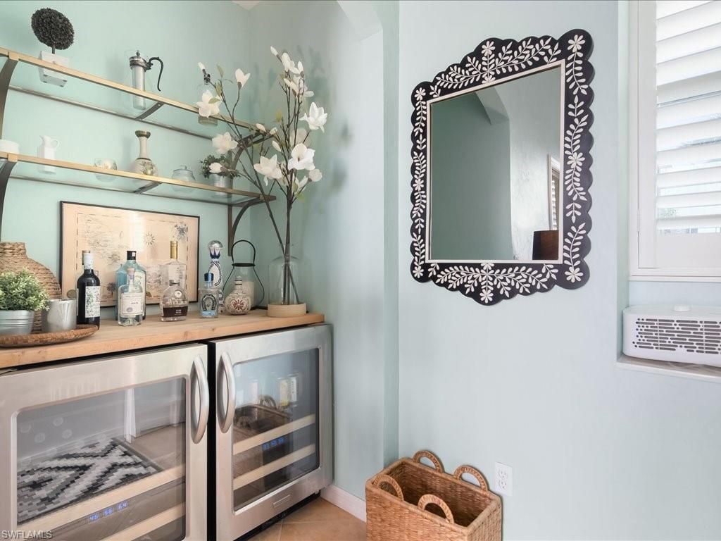 425 2nd Ave S, Unit A1, Naples, FL 34102 Photo