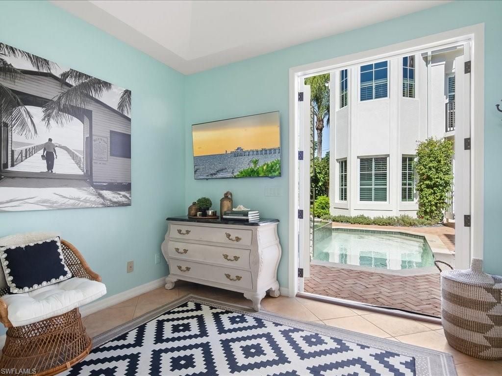 425 2nd Ave S, Unit A1, Naples, FL 34102 Photo