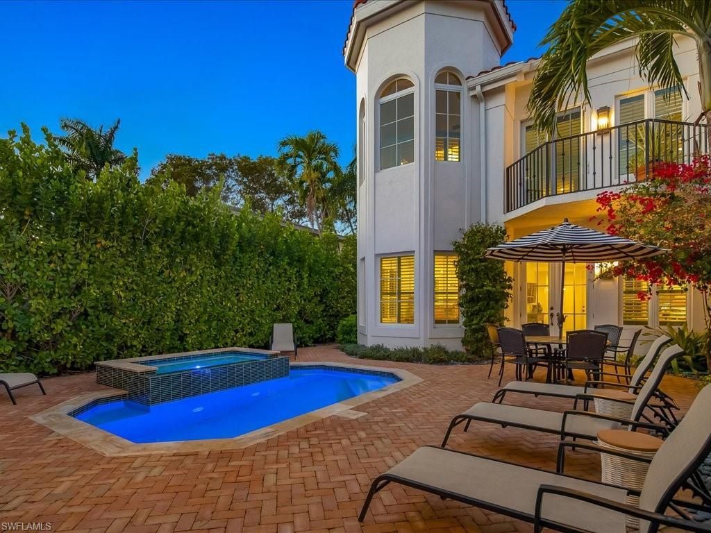 425 2nd Ave S, Unit A1, Naples, FL 34102 Photo