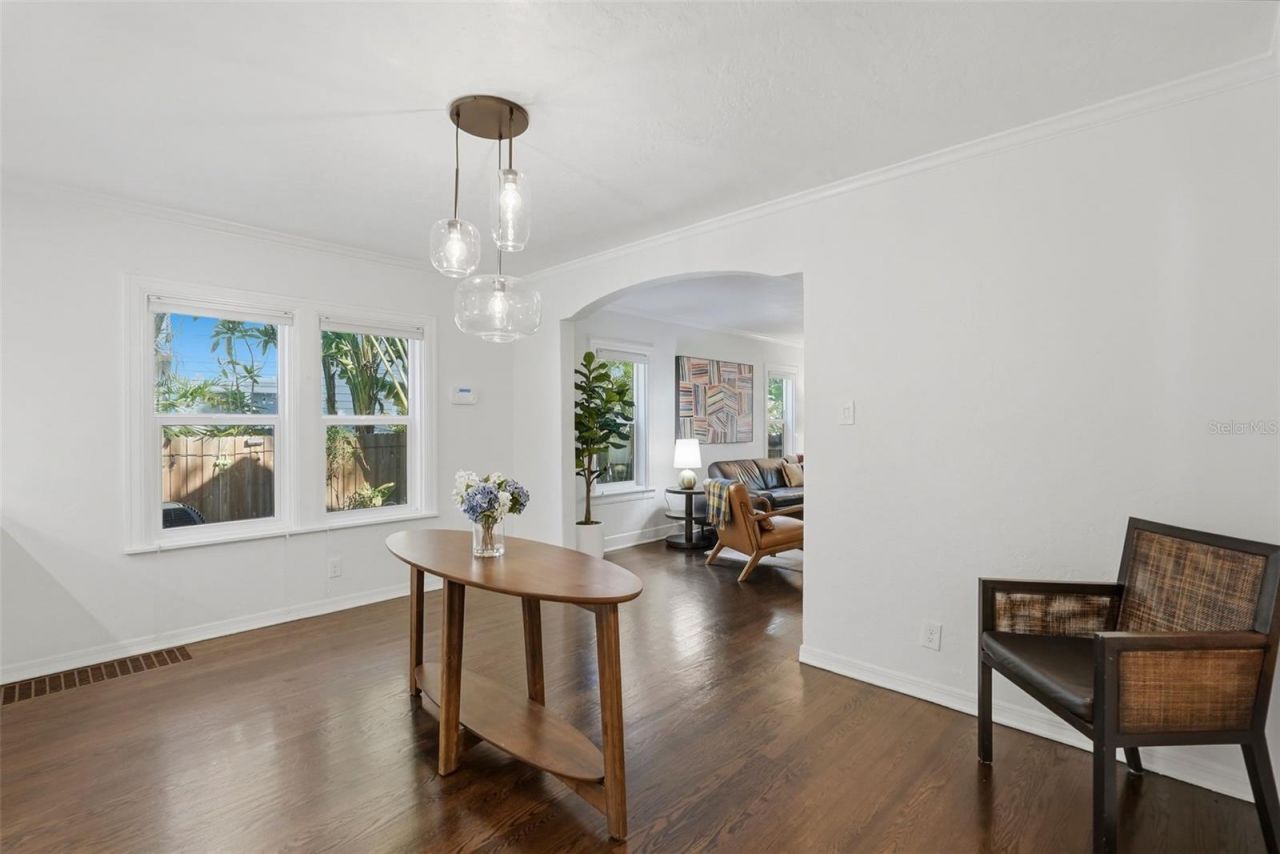 2430 14th Street N, Saint Petersburg, FL 33704 Photo