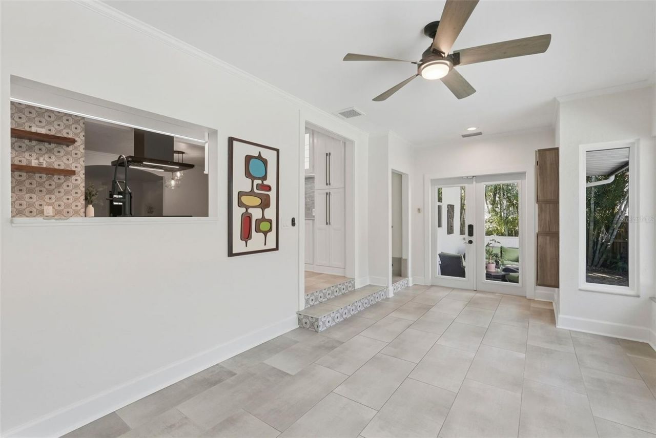 2430 14th Street N, Saint Petersburg, FL 33704 Photo