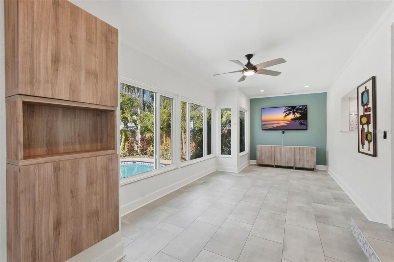 2430 14th Street N, Saint Petersburg, FL 33704 Photo