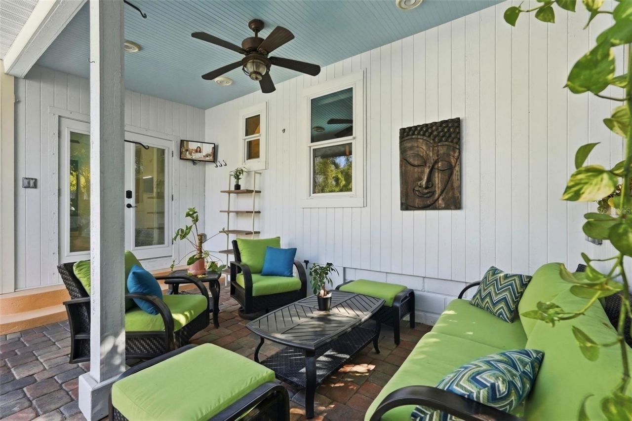 2430 14th Street N, Saint Petersburg, FL 33704 Photo