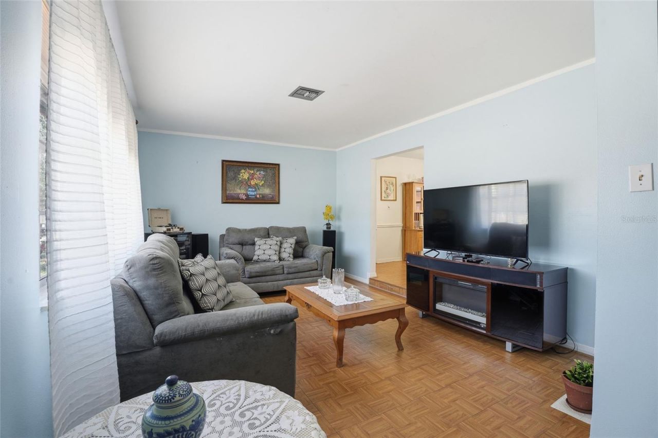 7002 Crestlake Drive, Orlando, FL 32819 Photo