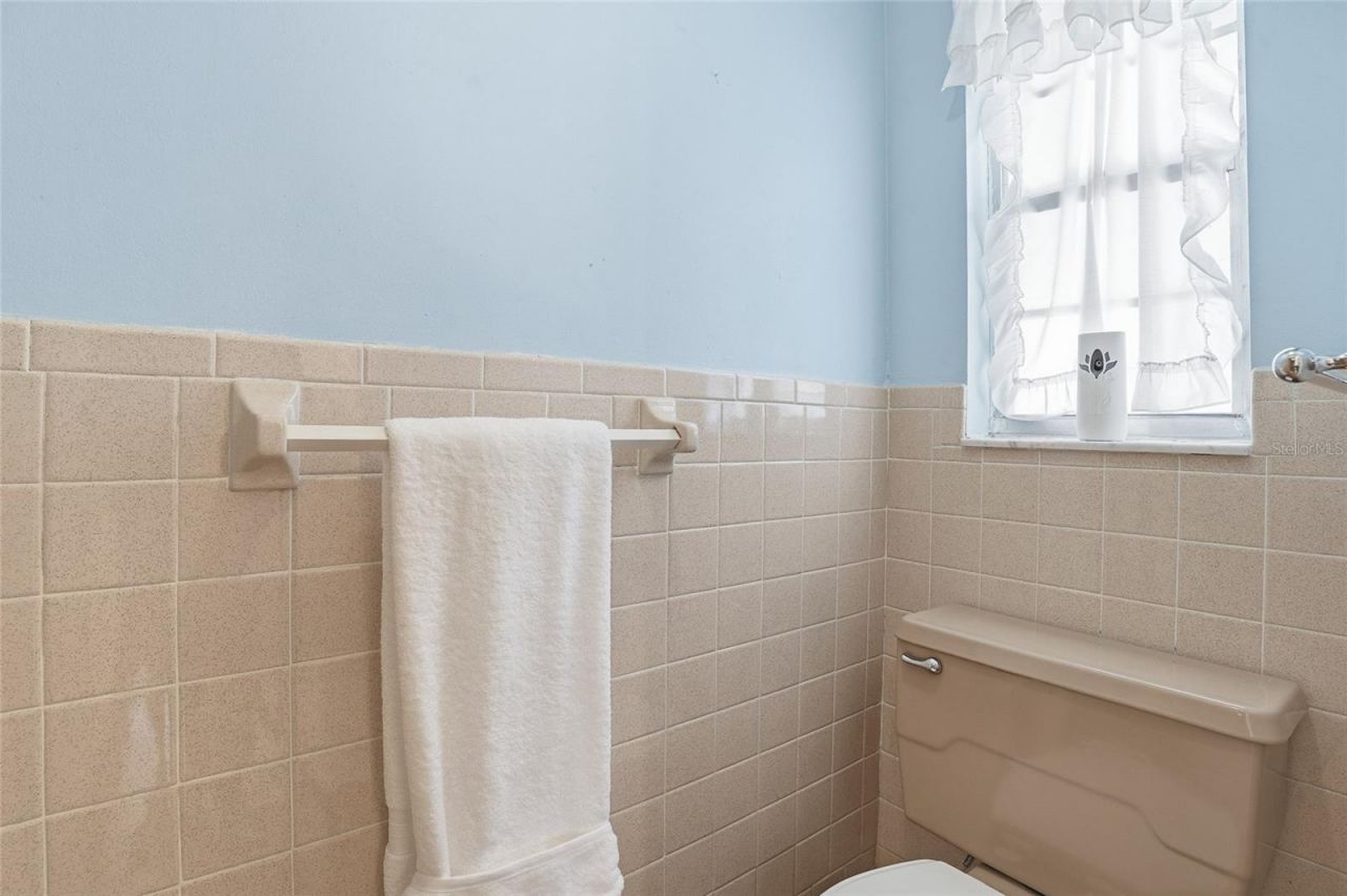 7002 Crestlake Drive, Orlando, FL 32819 Photo