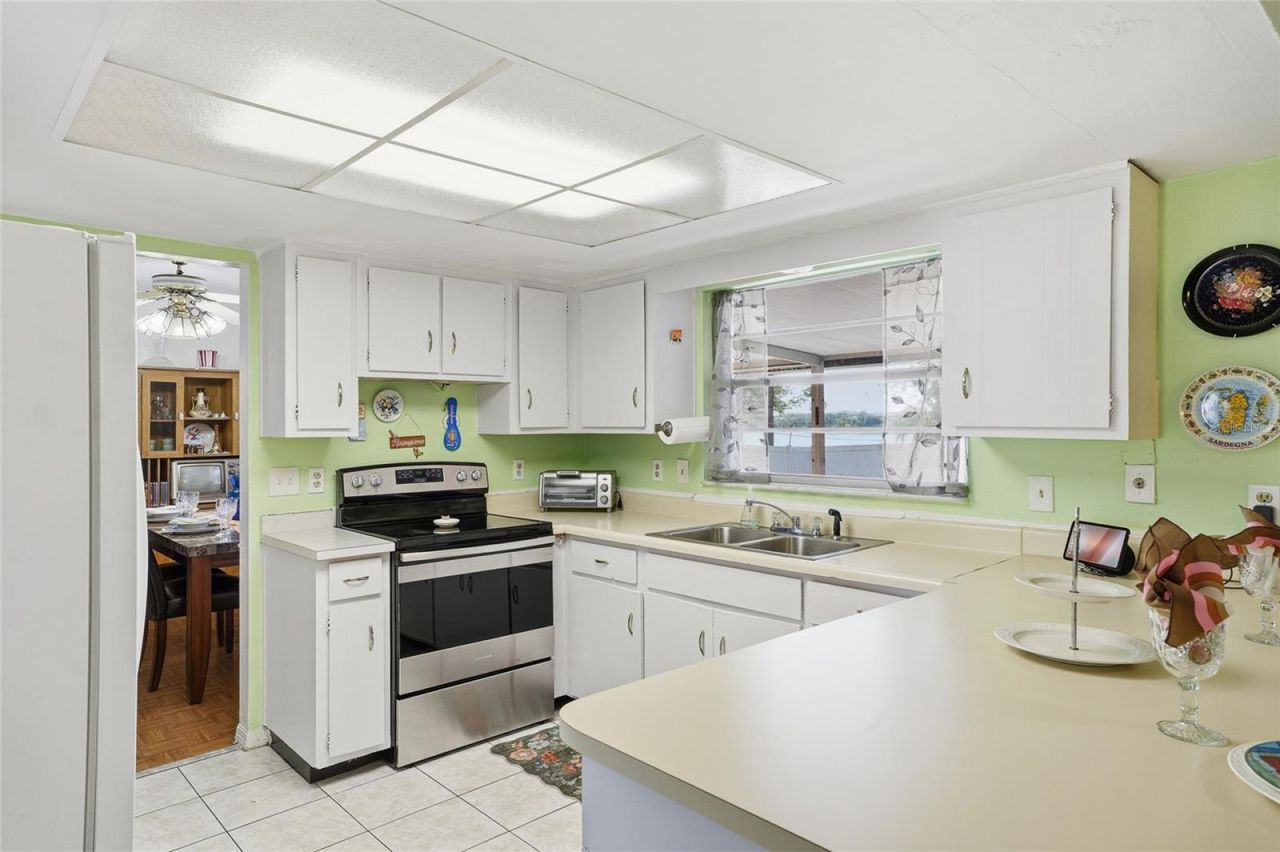 7002 Crestlake Drive, Orlando, FL 32819 Photo