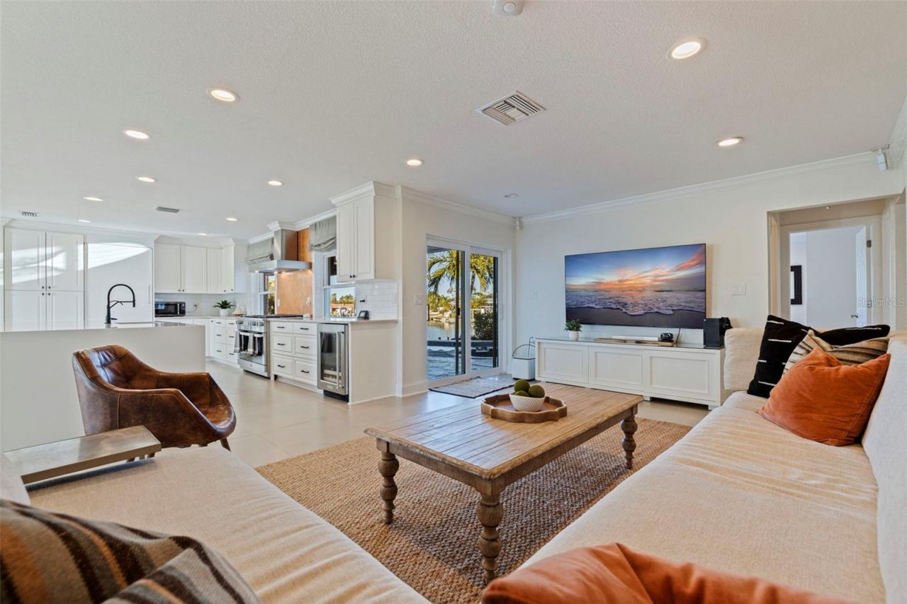 1481 49th Avenue Ne, Saint Petersburg, FL 33703 Photo