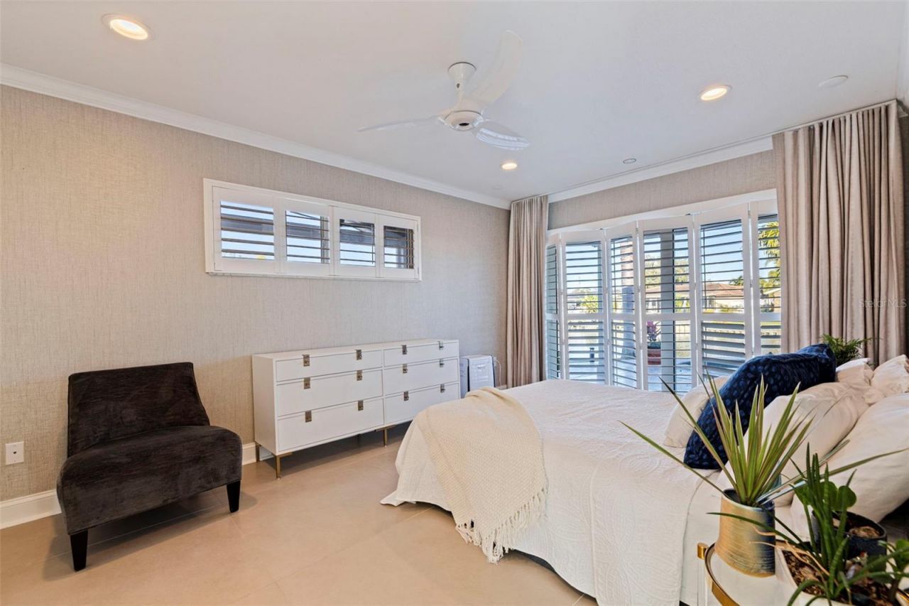 1481 49th Avenue Ne, Saint Petersburg, FL 33703 Photo