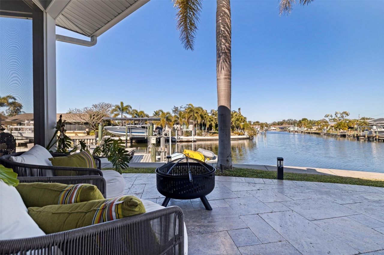 1481 49th Avenue Ne, Saint Petersburg, FL 33703 Photo