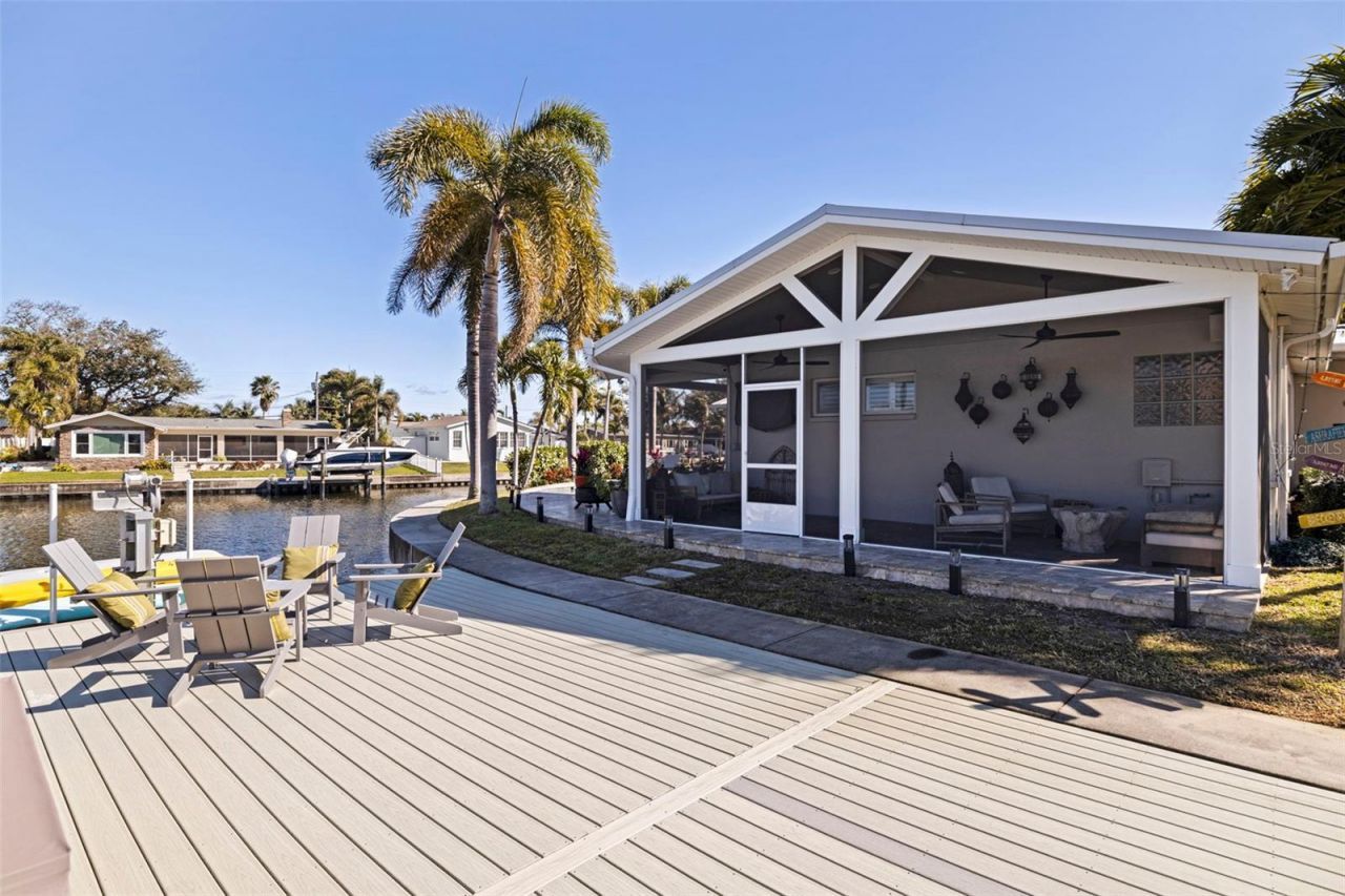 1481 49th Avenue Ne, Saint Petersburg, FL 33703 Photo